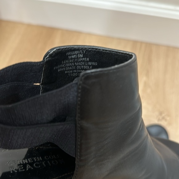 Kenneth Cole Reaction Black Leather Mules W6 - Picture 8 of 8